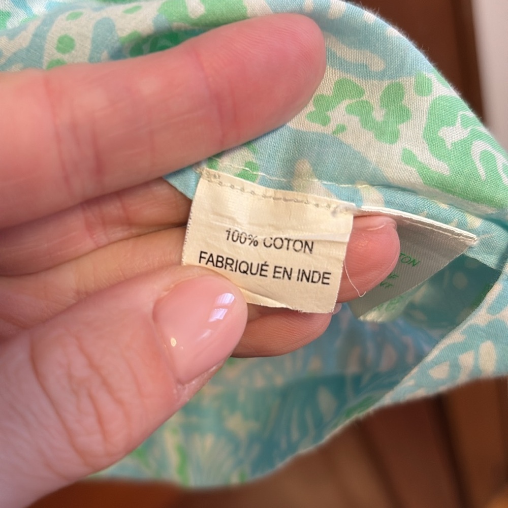 Lightweight Lilly Pulitzer top/tunic - Picture 6 of 9
